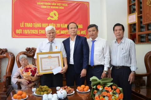 Những tấm gương thầm lặng mà cao cả giữa đời thường tại phường Nam Nha Trang